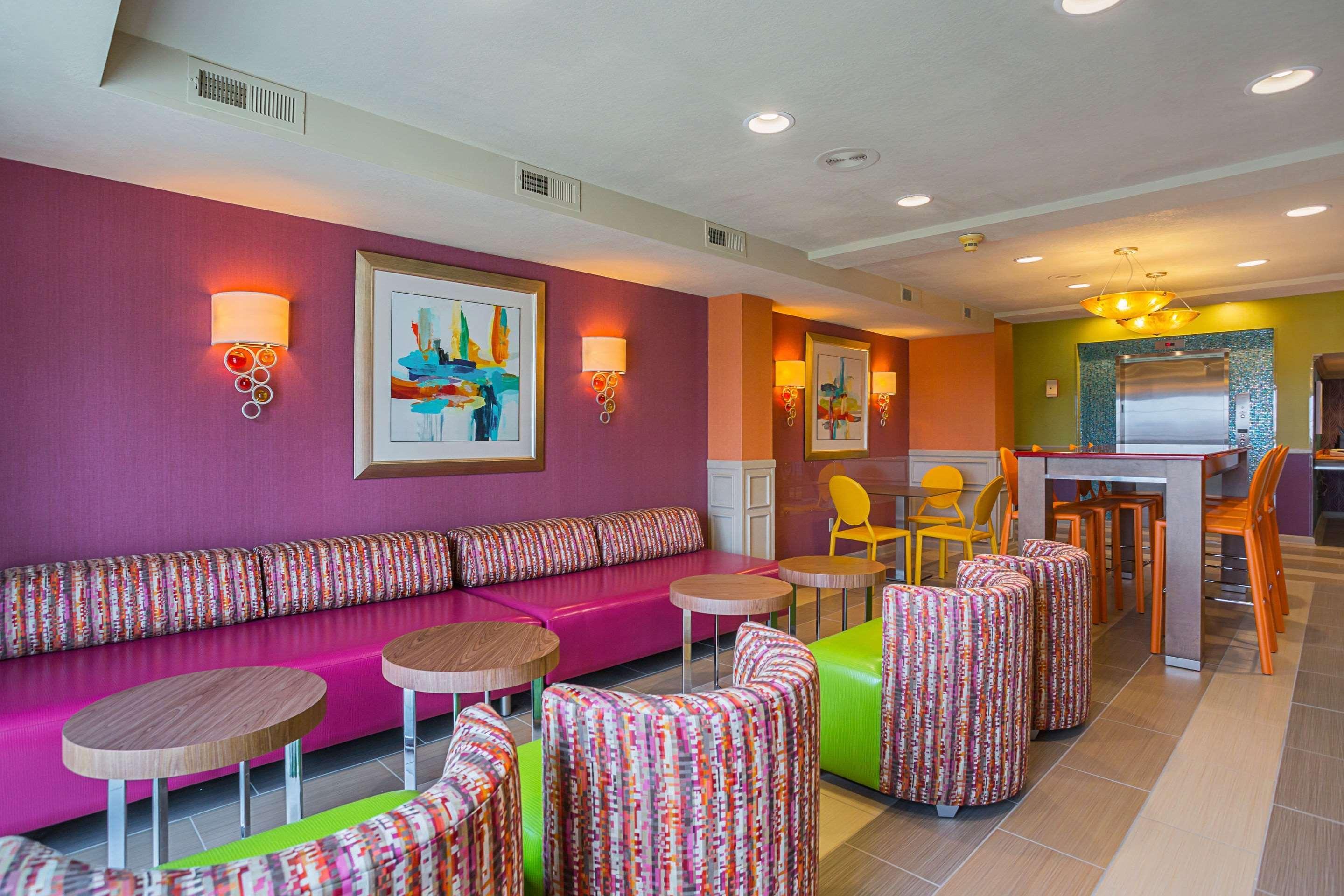 Clarion Inn & Suites Evansville Eksteriør billede