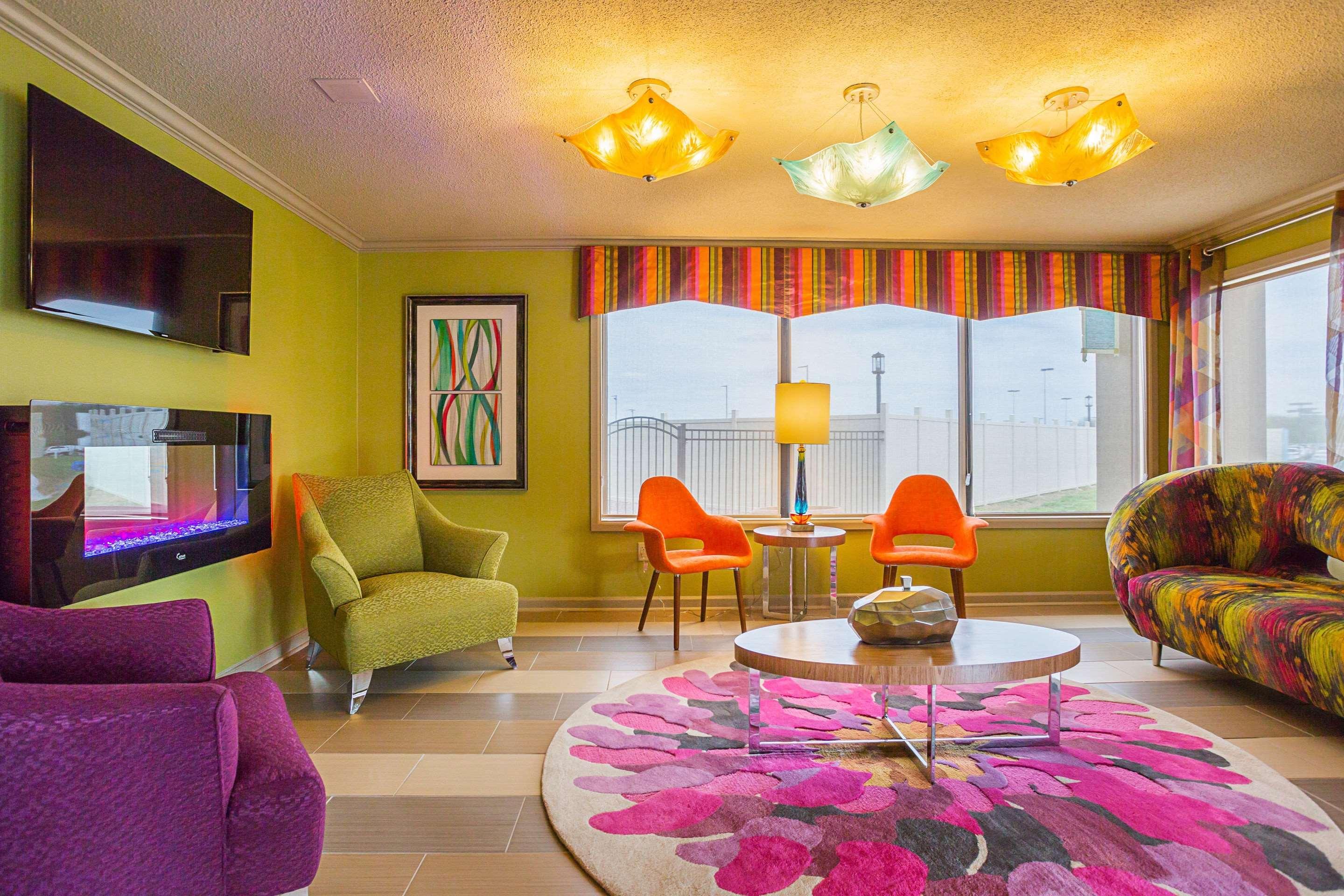 Clarion Inn & Suites Evansville Eksteriør billede