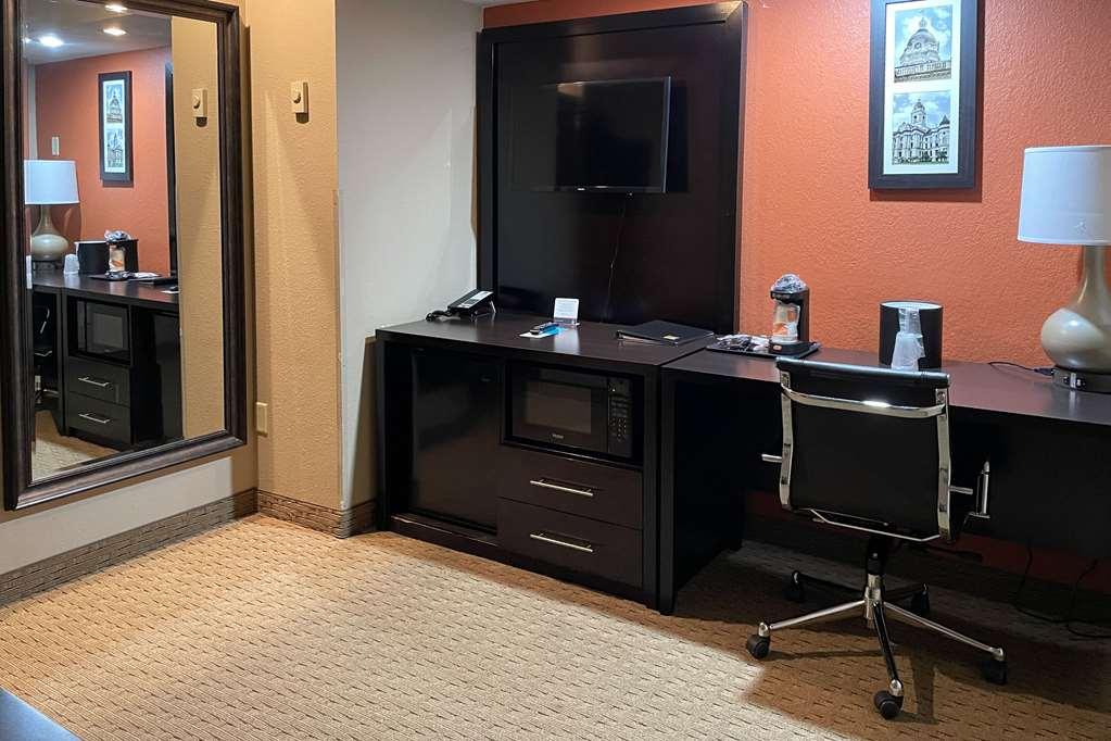 Clarion Inn & Suites Evansville Værelse billede